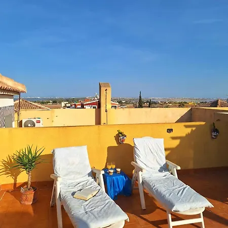 Family In La Herrada Near The Pink Holiday home Los Montesinos